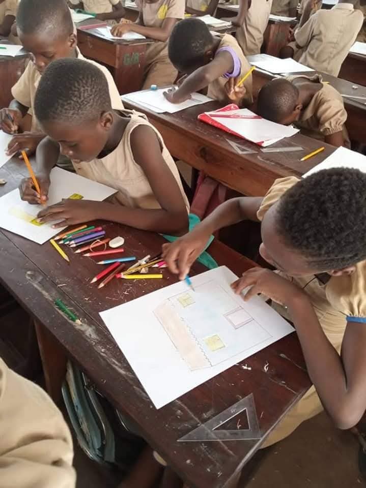 Renforcement de capacité des écoliers en dessin — Ménontin Nord, Cotonou — photo 3